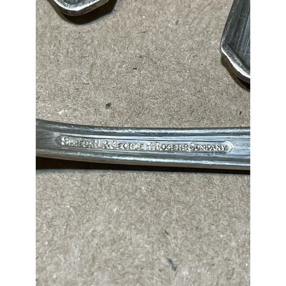 Oneida 1940 SILVER ROSE Silverplate‎ SL&GH Rogers Flatware Set Of 4 Salad Forks